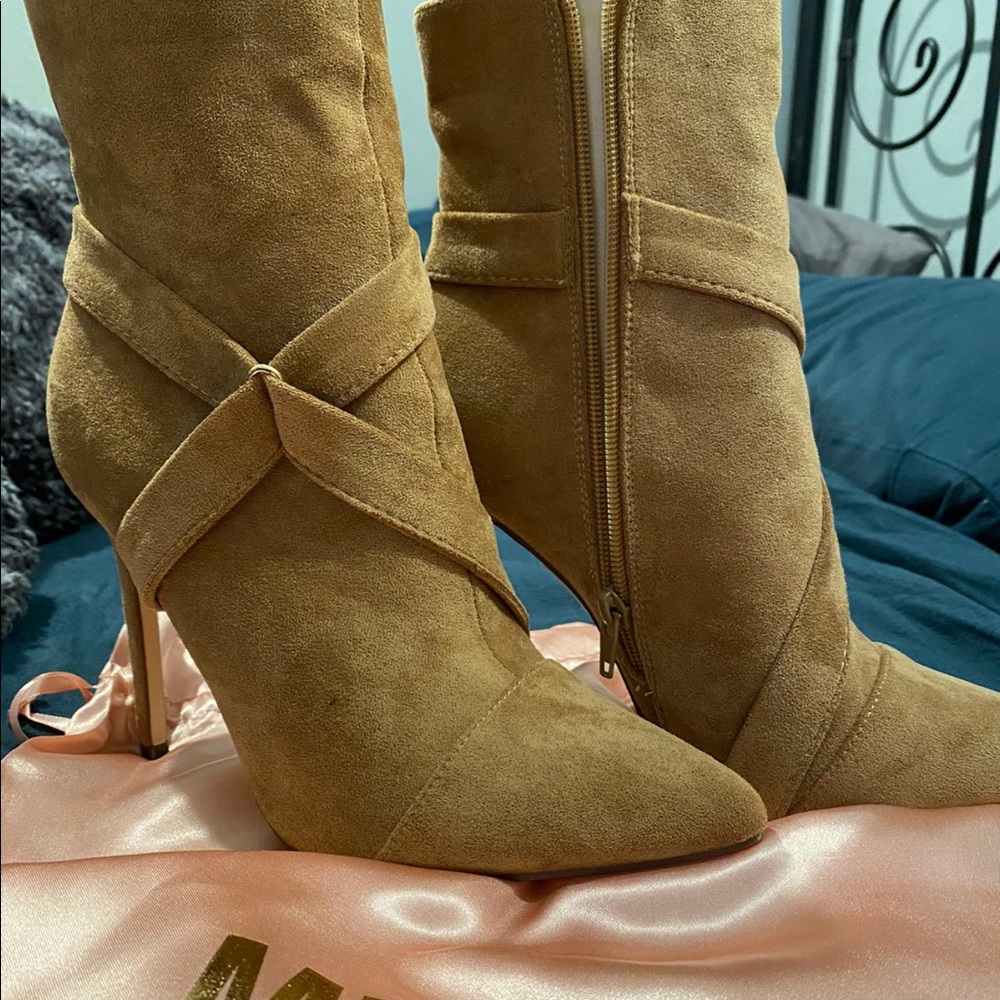 Miss Lola bootie